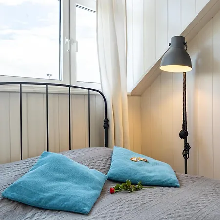 I Blisko Morza Gryfa Pomorskiego 54 * Miedzyzdroje